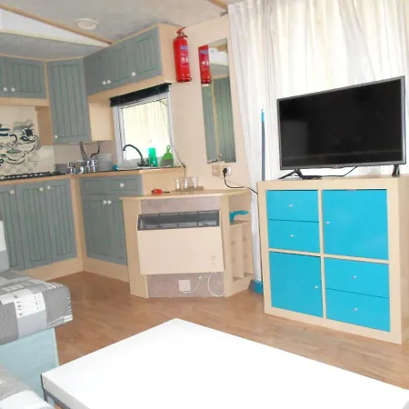 2 Bedrooms Property With Enclosed Garden And Wifi At Blier Erezee
